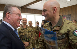 UNIFIL Force Commander extends holiday greetings to local leaders