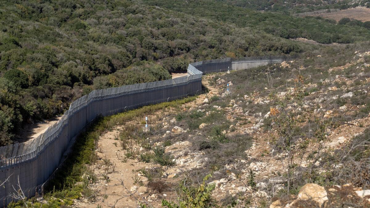 Damaged Blue Line markers go up again Damaged Blue Line markers go up again