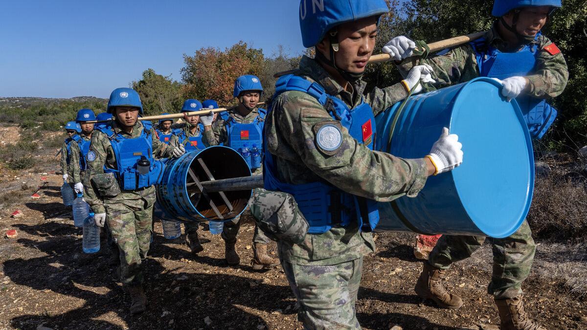 Damaged Blue Line markers go up again Damaged Blue Line markers go up again