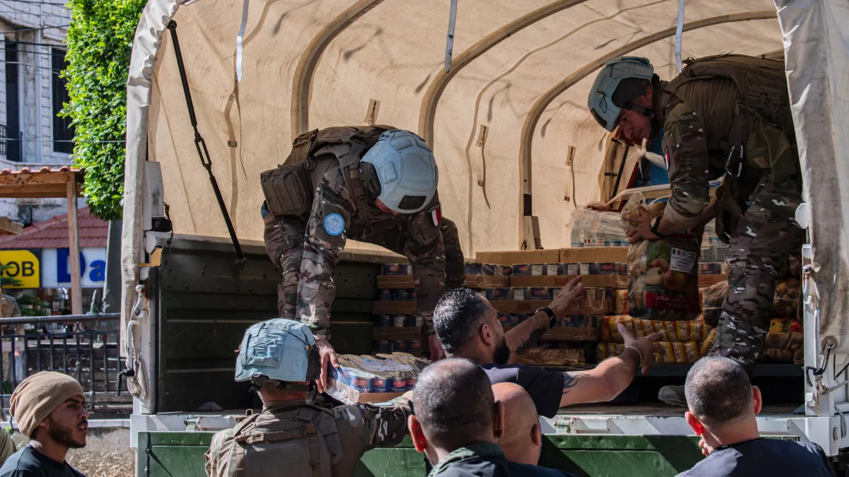 UNIFIL supports displaced families 01