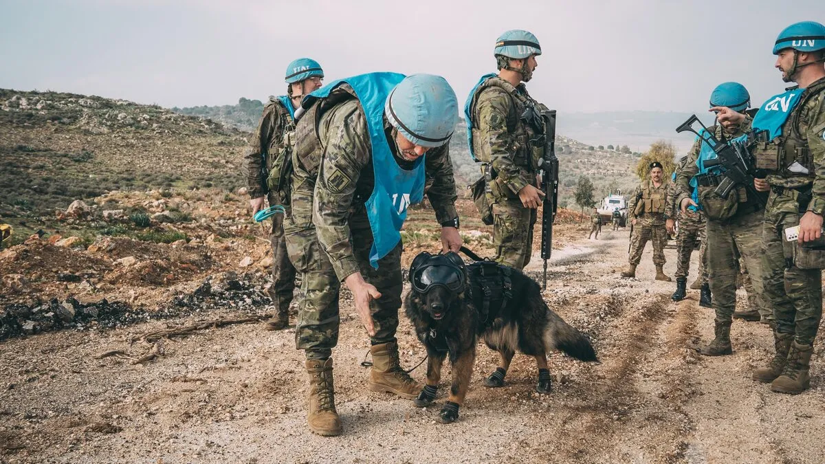 Spanish peacekeepers remove major road obstacles near Khiam