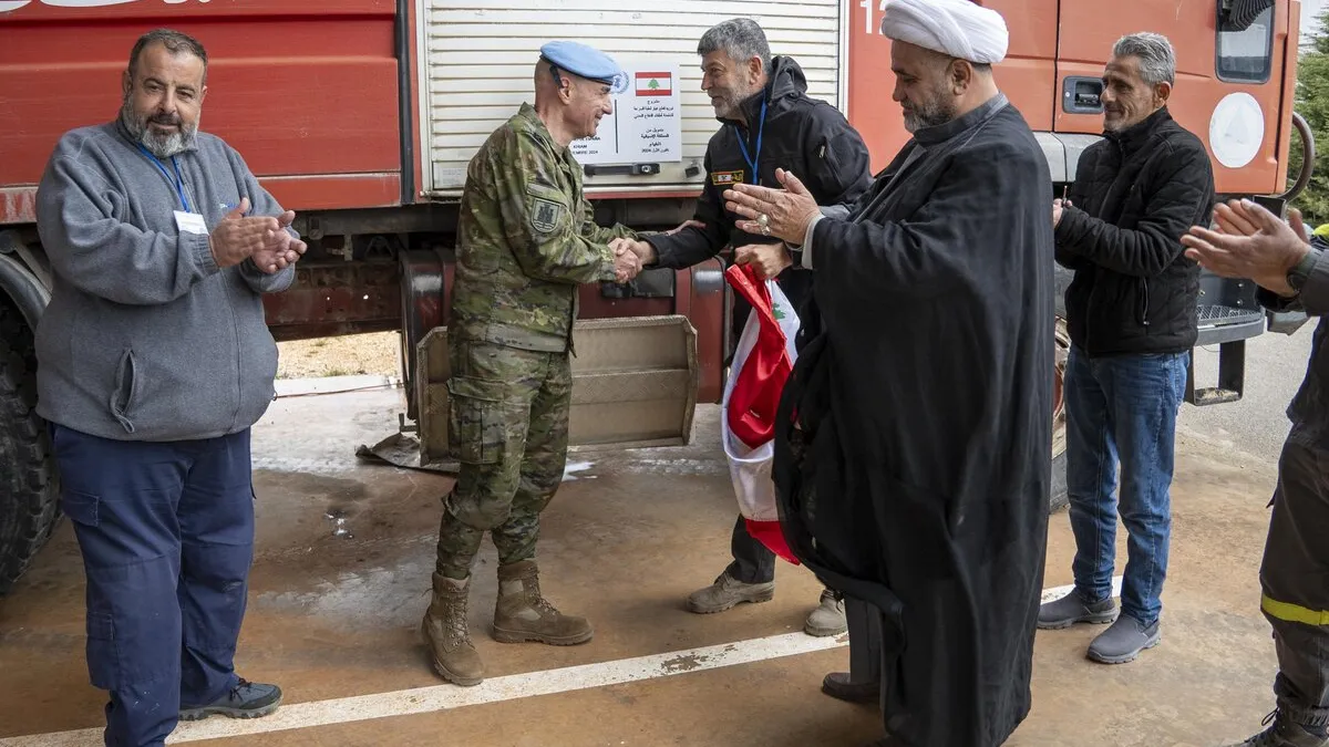Returnees in Khiam receive essential winter supplies