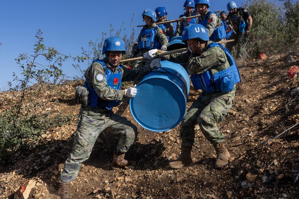 Damaged Blue Line markers go up again Damaged Blue Line markers go up again