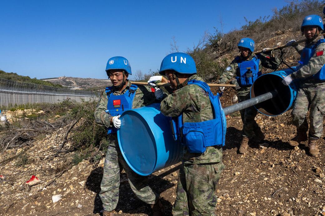 Damaged Blue Line markers go up again Damaged Blue Line markers go up again