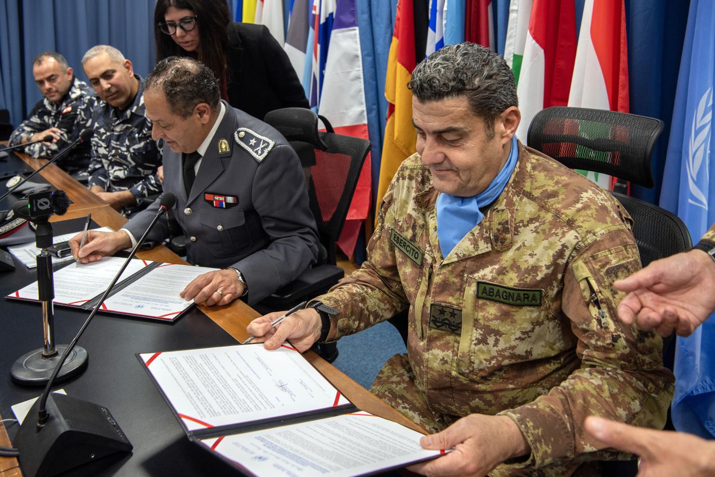 UNIFIL donation to ISF