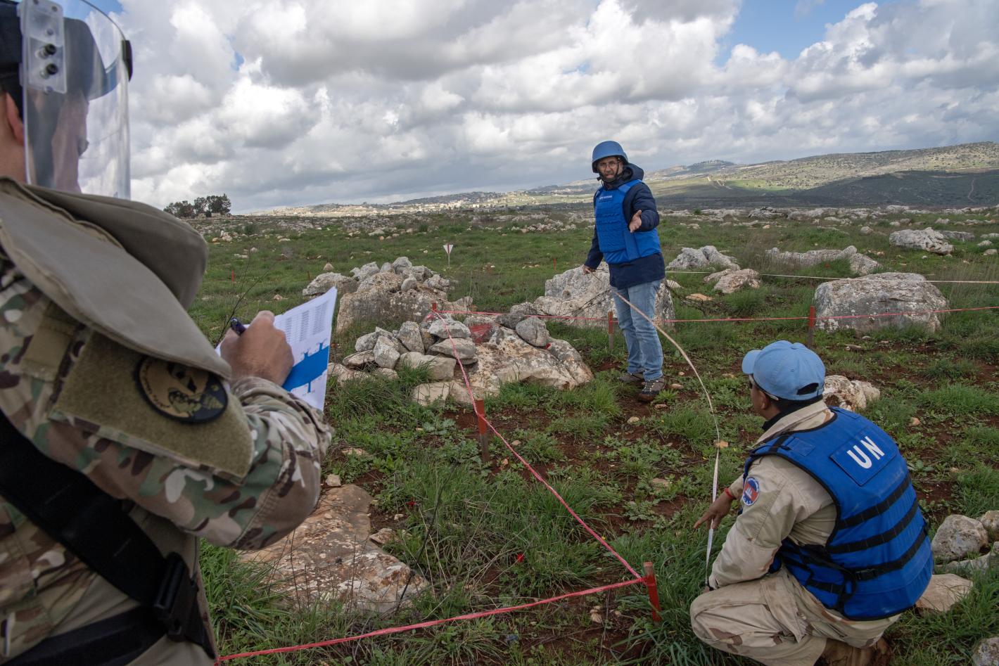 UNIFIL hands over last 2 of 5 cleared minefields to LAF