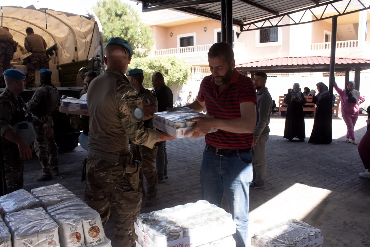UNIFIL supports displaced families 02