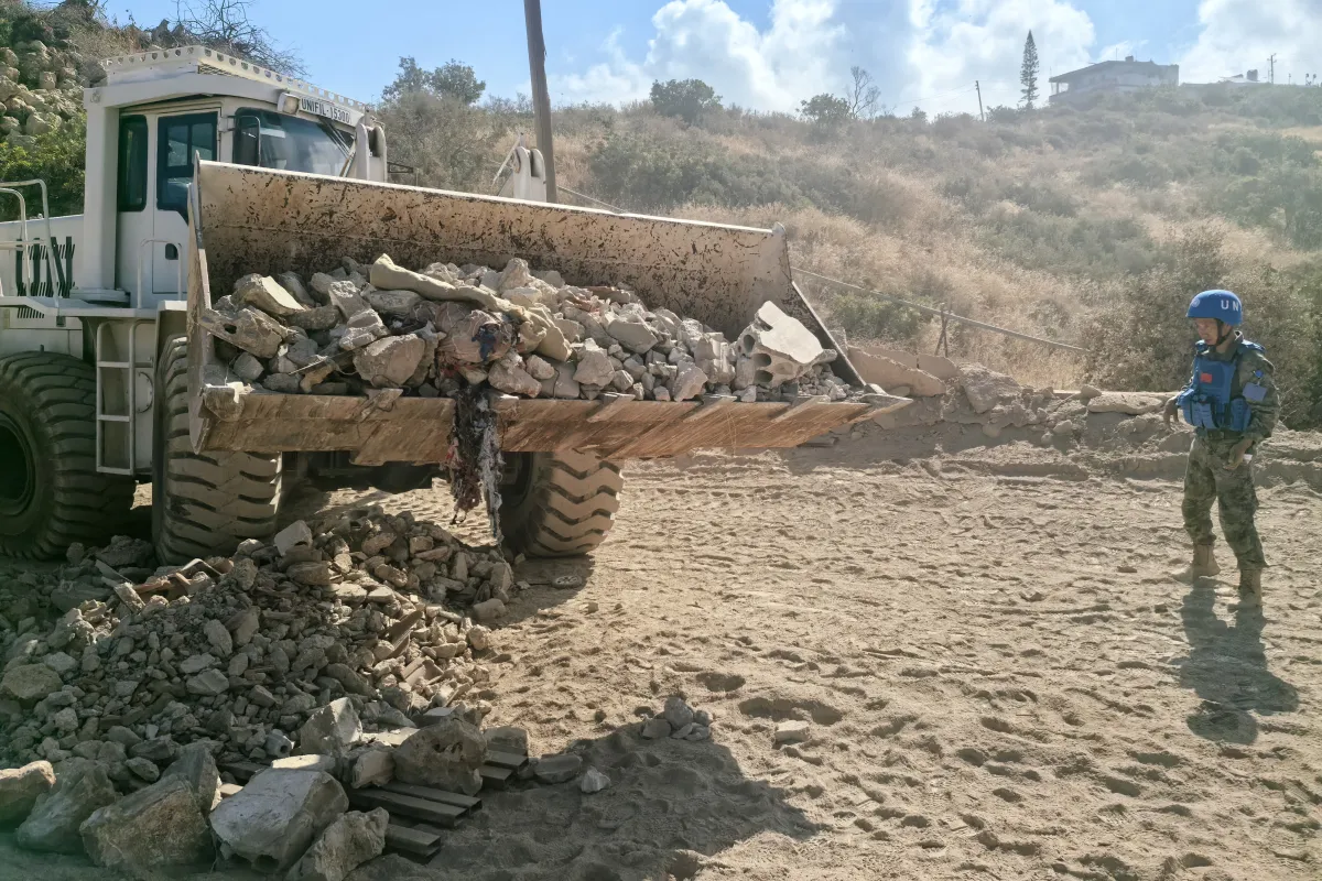 Peacekeepers repair roads and bridges to improve access