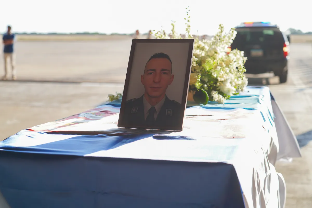 tribute to fallen Serbian peacekeeper