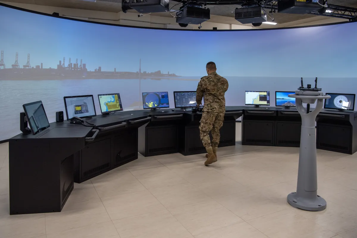 naval peacekeepers help Lebanese Navy