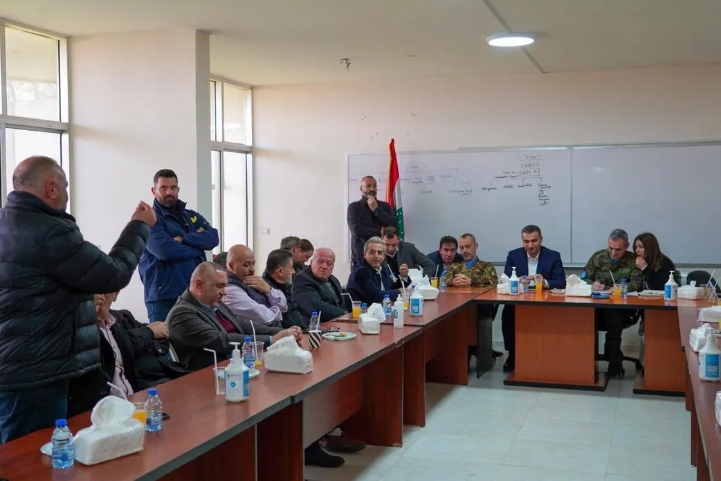 UNIFIL Head meets with Tyre district mayors to hear their concerns 