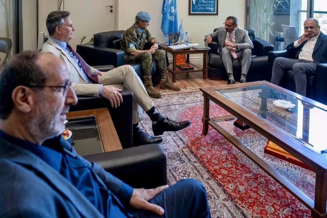 In visit to UNIFIL headquarters, Lebanon’s parliamentary committee head reaffirms commitment to resolution 1701