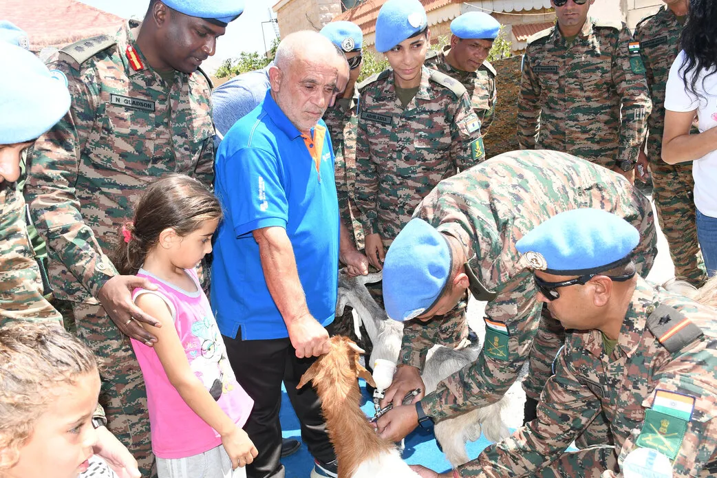 Indian peacekeepers support local farmers against foot-and-mouth disease