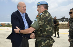 رئيس الحكومة نجيب ميقاتي يزور اليونيفيل، ١٦ تموز ٢٠١١
