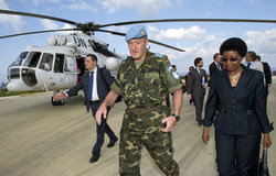 نائب الأمين العام للأمم المتحدة تزور اليونيفيل، ٢٤ تشرين الثاني ٢٠١١