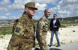 UNIFIL Force Commander Major-General Serra welcoming Chief of Staff of the Italian Army Lt.Gen Graziano at his arrival to UNIFIL HQ in Naqoura.