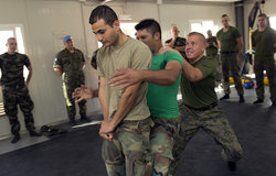 الجيش اللبناني واليونيفيل في تدريب مشترك على القتال من دون سلاح